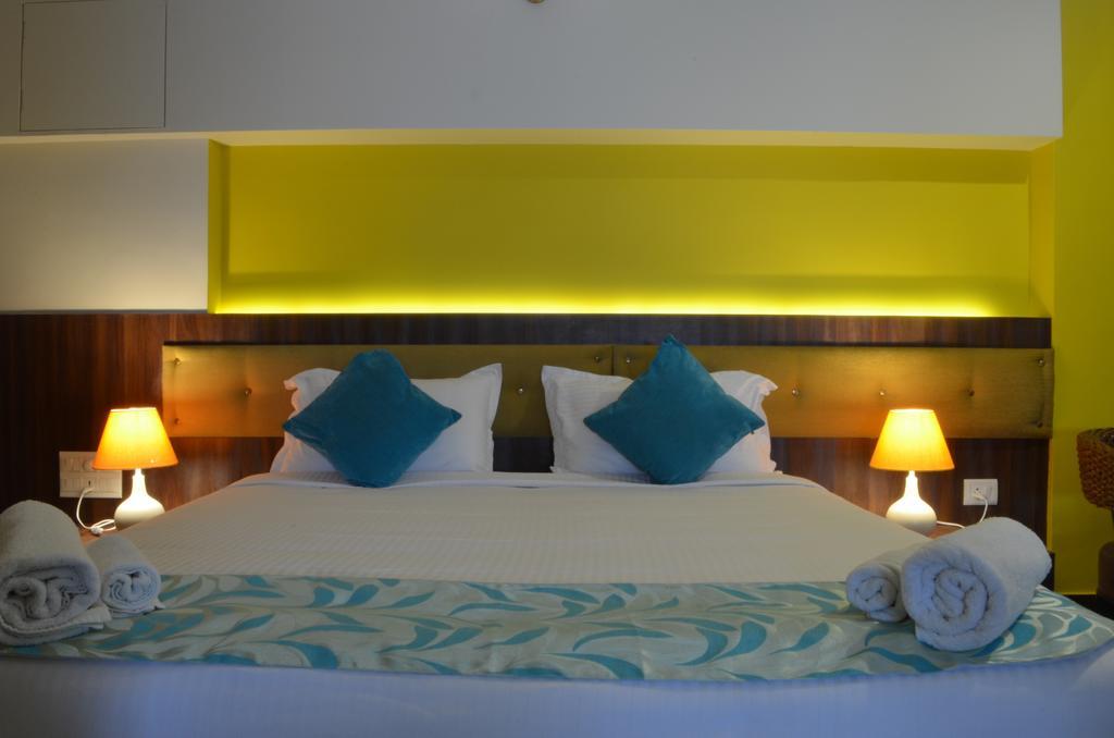 Luxtay Suites Bangalore Ruang foto