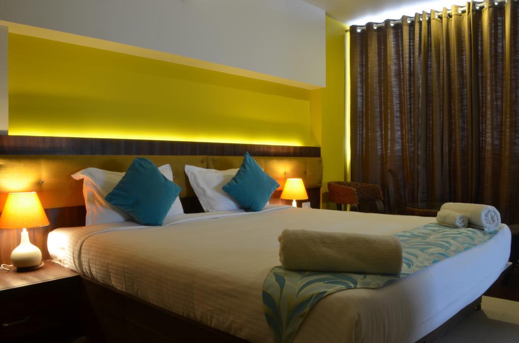 Luxtay Suites Bangalore Ruang foto